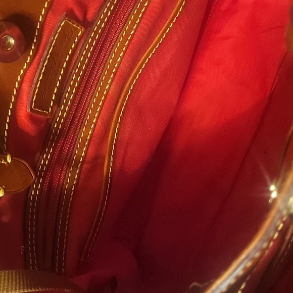 Dooney&Bourke - Picture 3 of 11